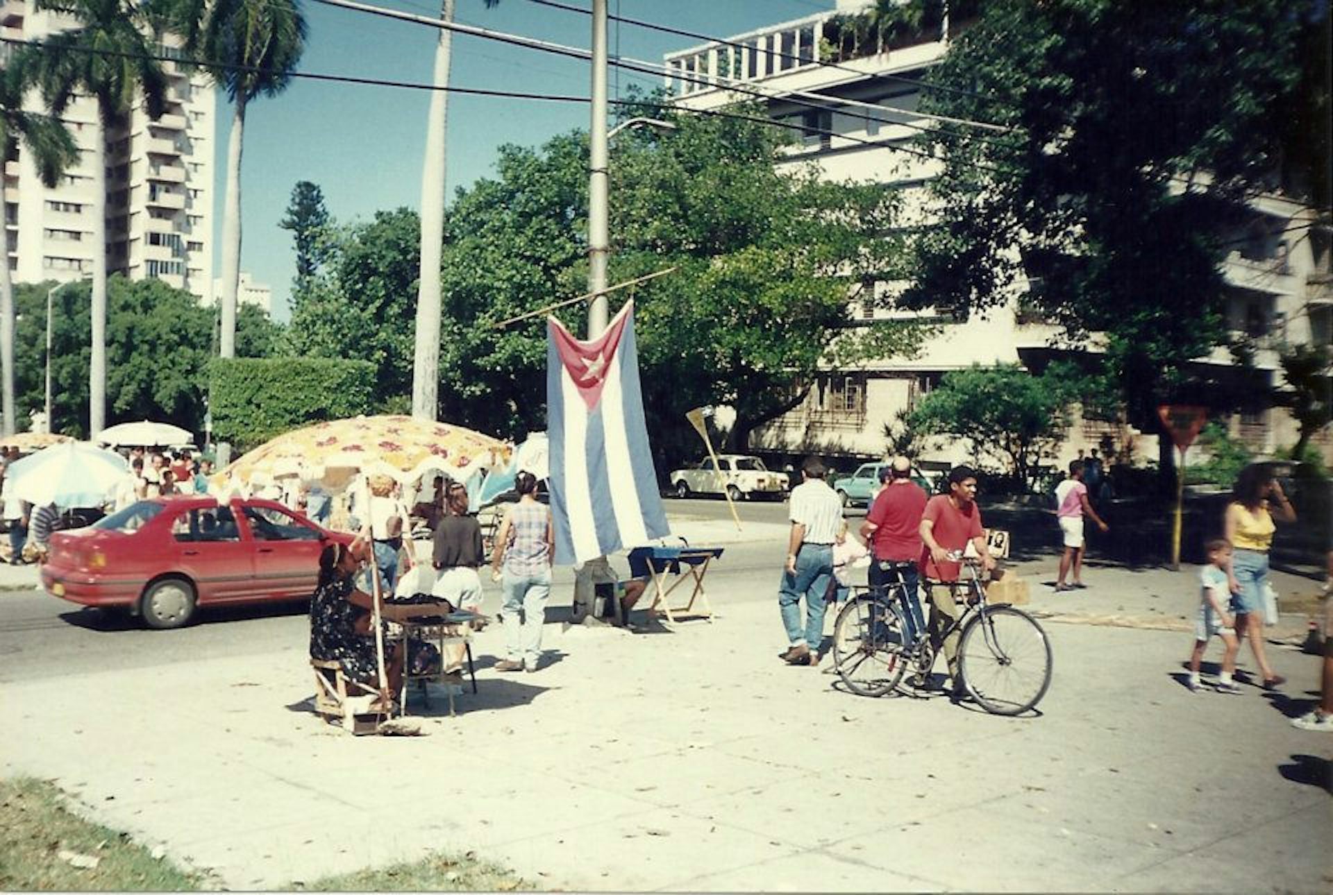 Feira no bairro Vedado.