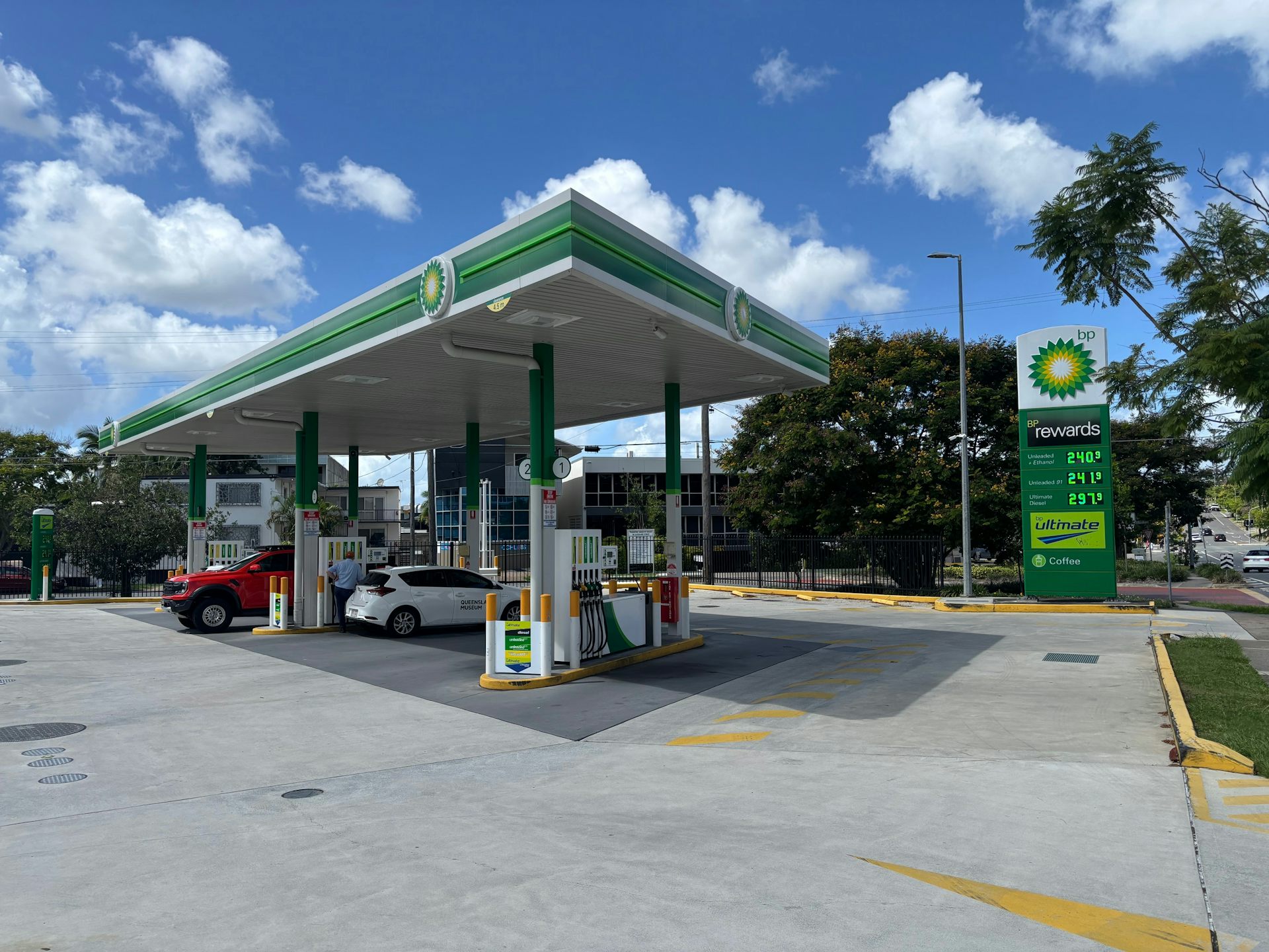 How reducing ‘just in case’ purchases can help avoid empty shelves and fuel bowsers