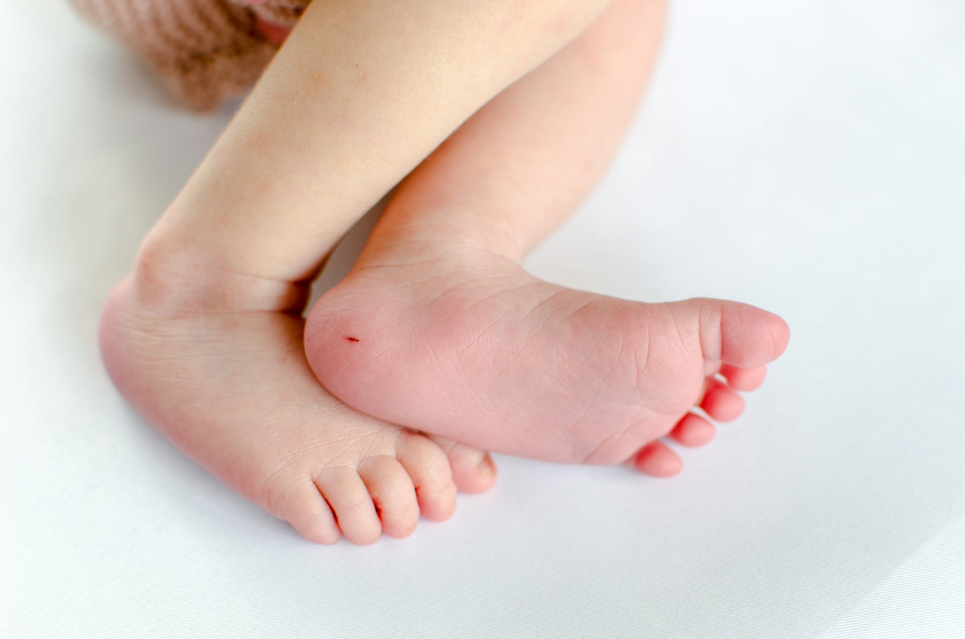 Testing newborns for spinal muscular atrophy – screening programme begins in Scotland