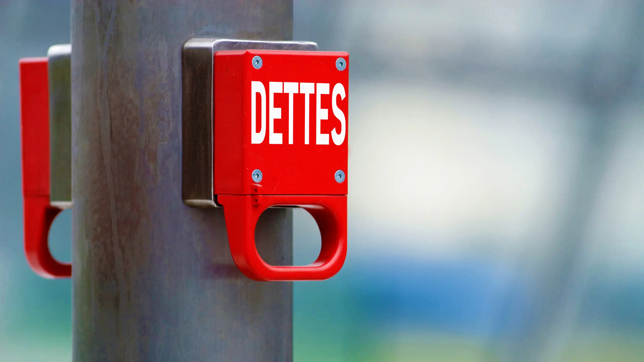 "Dette" en signal d'alarme.