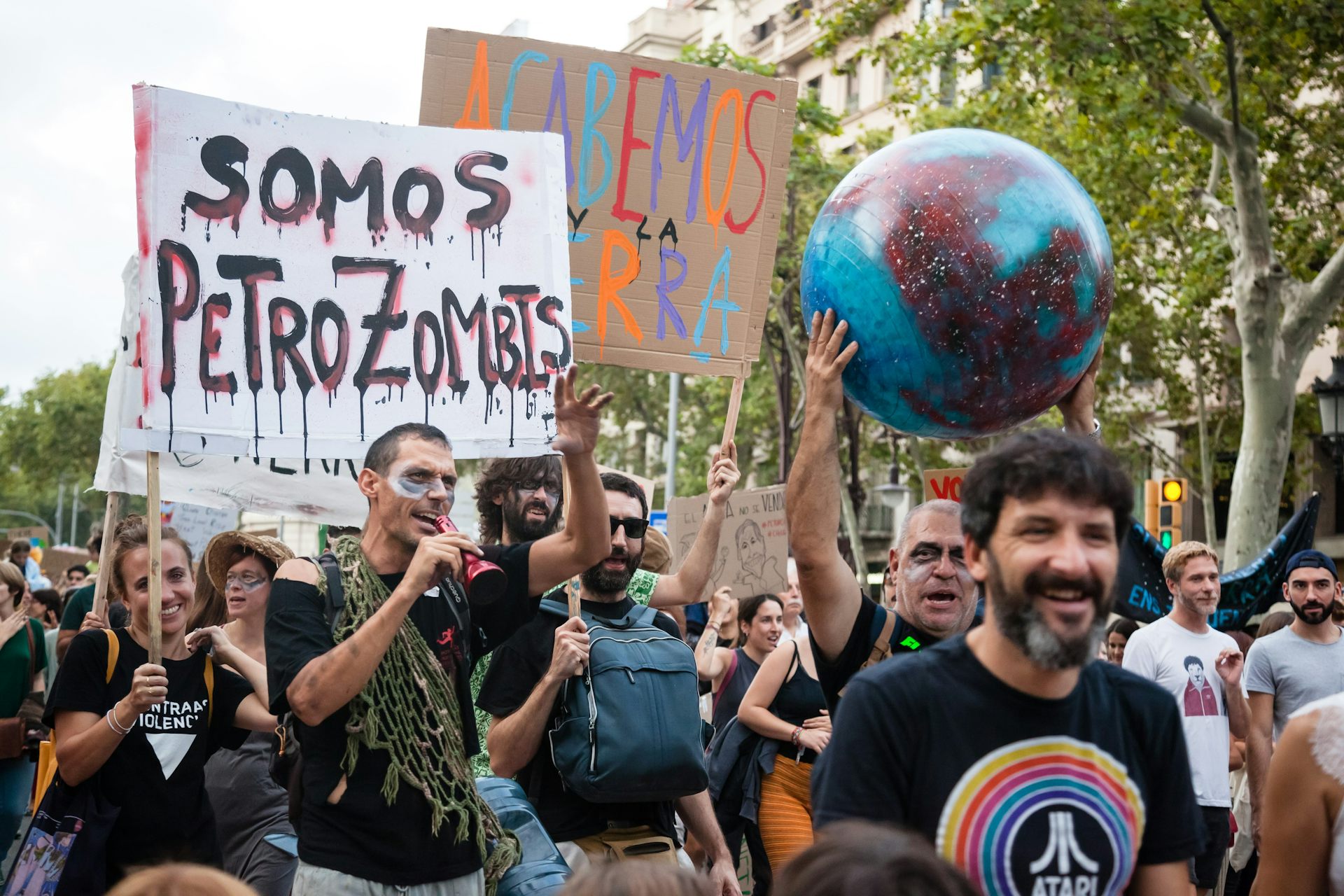 Reducir la capacidad de la ciudadanía para protestar amenaza la conservación de la naturaleza y la sostenibilidad ambiental