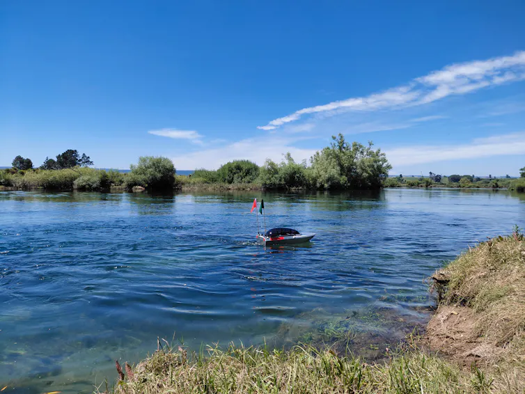 A radio-controlled jet boat equipped with sensors maps dissolved carbon dioxide pressure in the Waikato River.