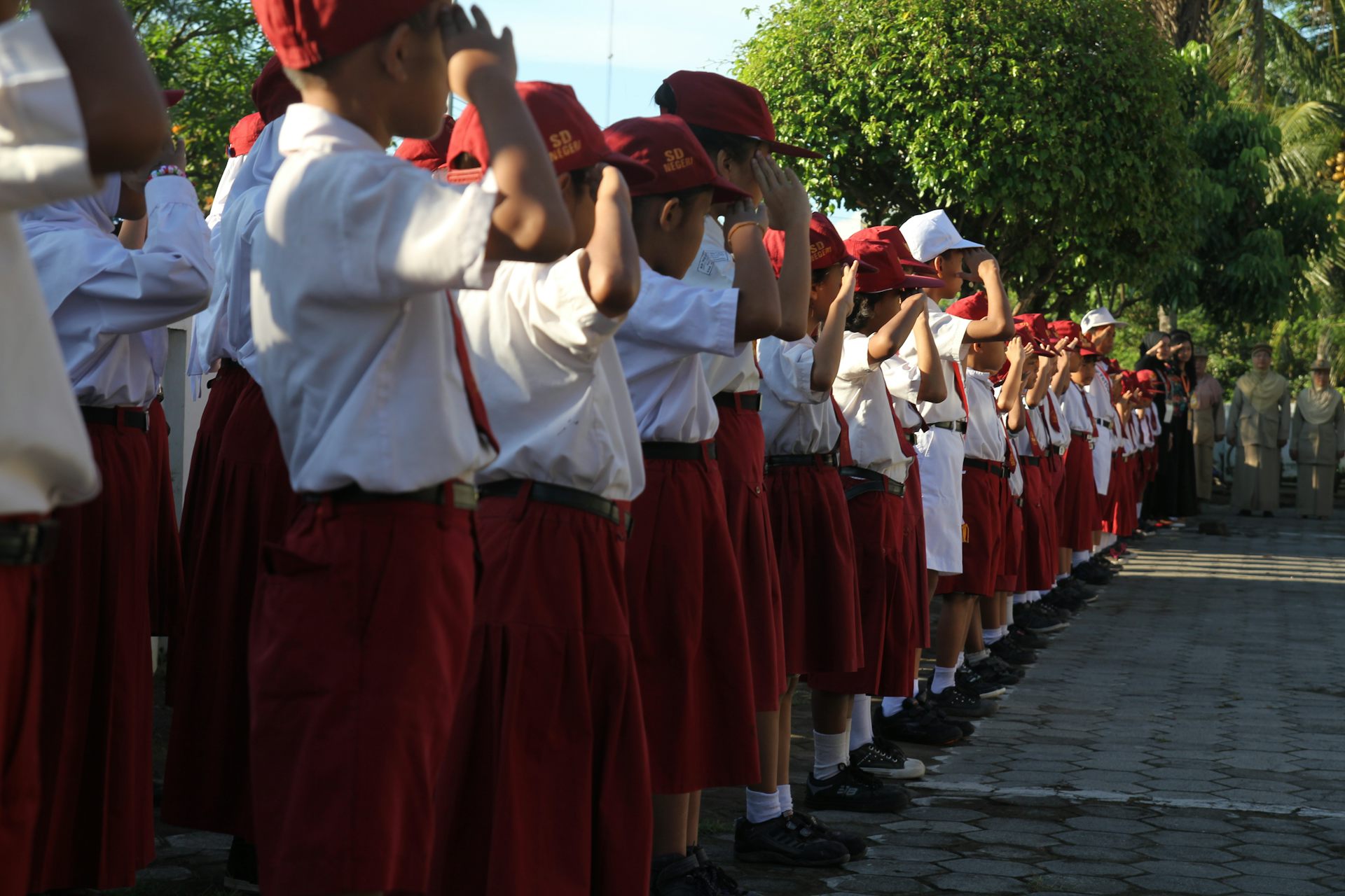 Wajib belajar 13 tahun dan prioritas anggaran pendidikan menjadi salah satu yang perlu ditengok ulang.