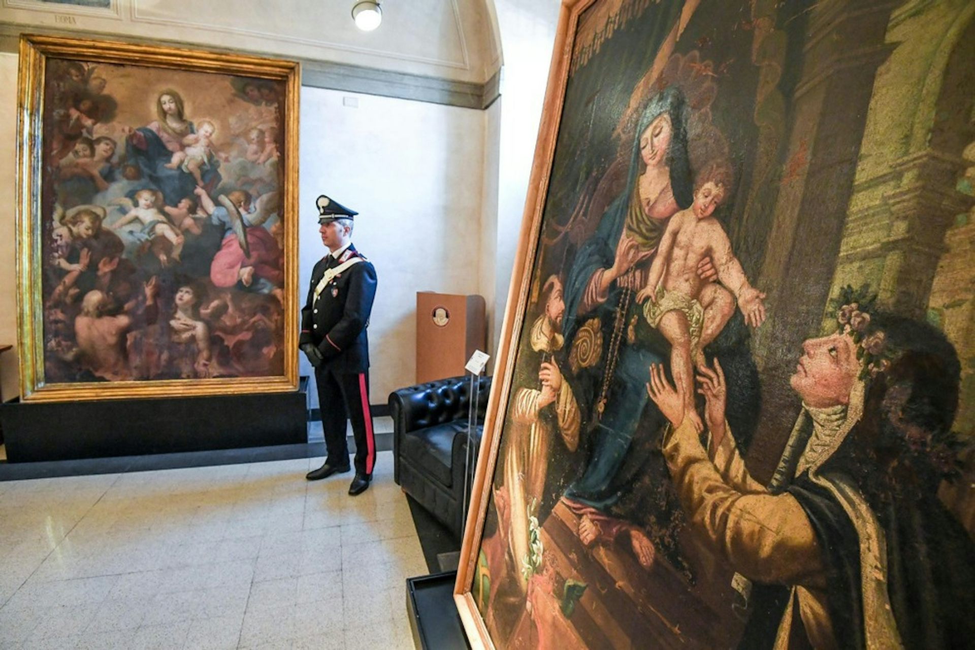 Selling stolen art is tricky, so why even bother heisting it? An expert explains