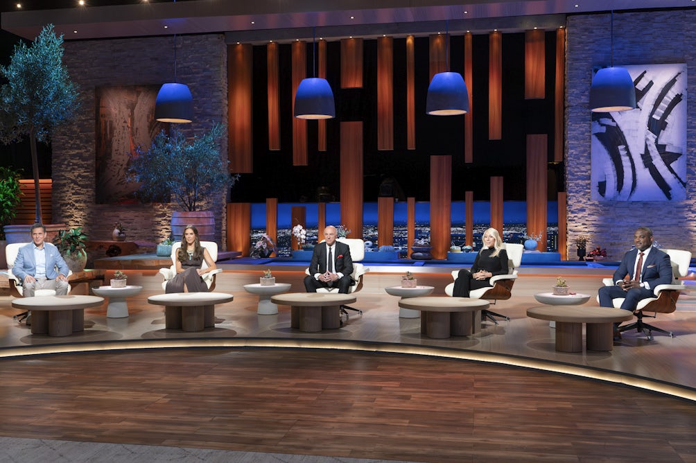 theconversation.com - Paul Sanchez Ruiz - What I learned from analyzing 789 'Shark Tank' pitches: Narcissists get funding if they're not arrogant or defensive