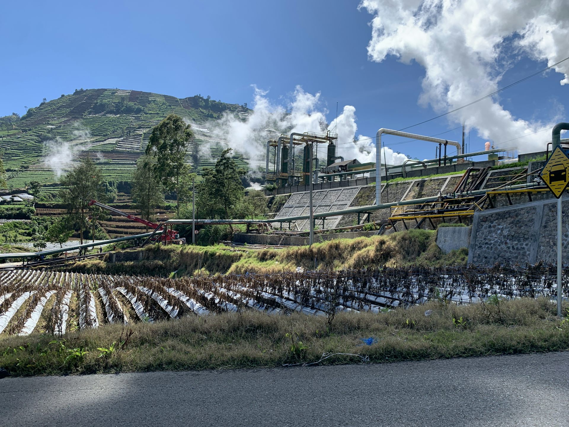 Riset: Proyek geotermal di sejumlah daerah lanjut terus meski banyak melanggar HAM