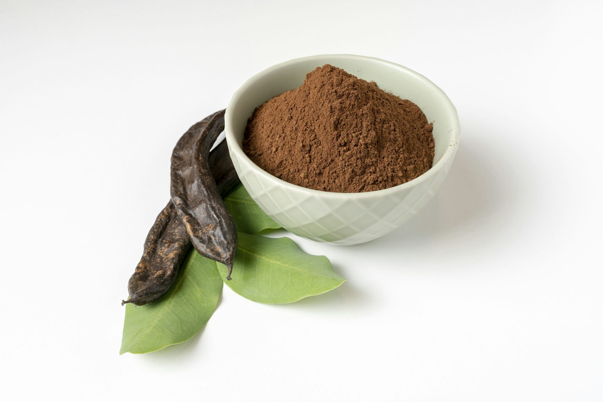 Vainas y harina de algarroba.