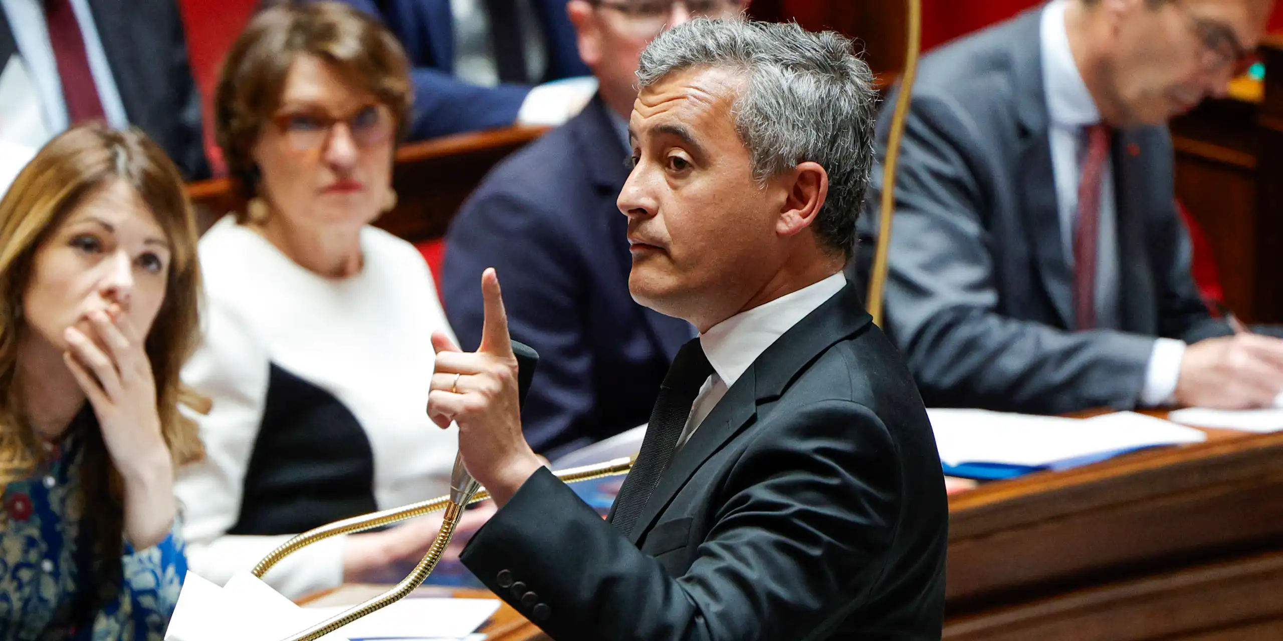 Portrait dans l'Hémicycle.
