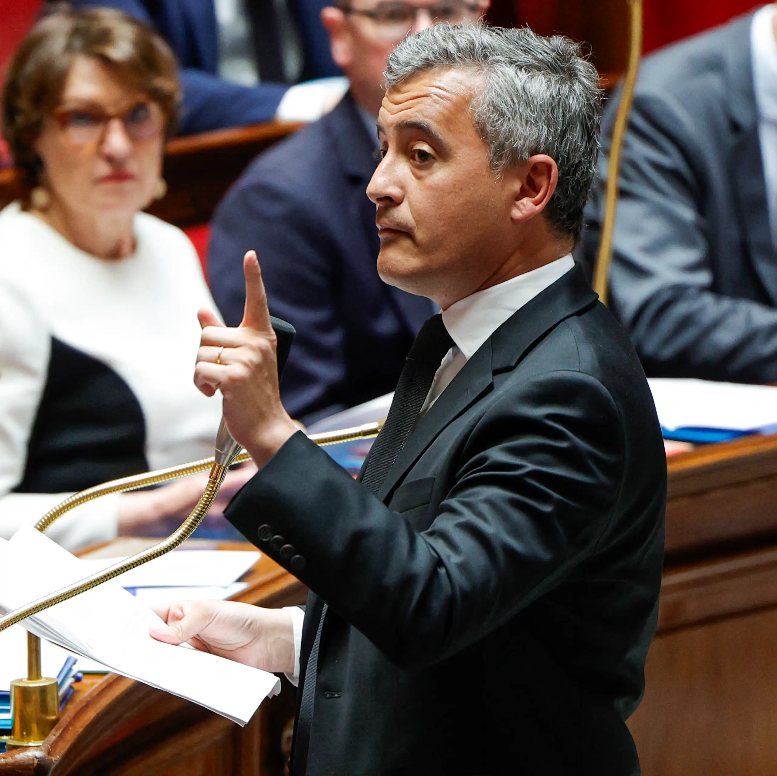 Portrait dans l'Hémicycle.