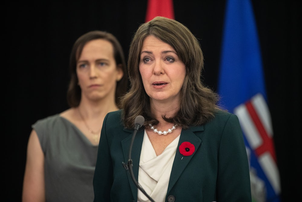 theconversation.com - Corinne L. Mason - Is Alberta really 'following the science' on trans healthcare?