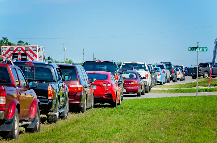 A queue of cars on a road in Florida.
