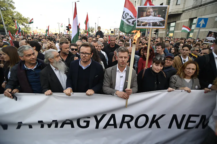 Hungarian opposition leader Péter Magyar at the head of a rally in Budapest, October 2024.