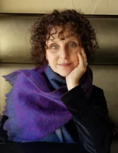 La dinastía Lewis hace un tercer intento de dar forma al socialismo democrático en Canadá 3 Una mujer de cabello oscuro y rizado.