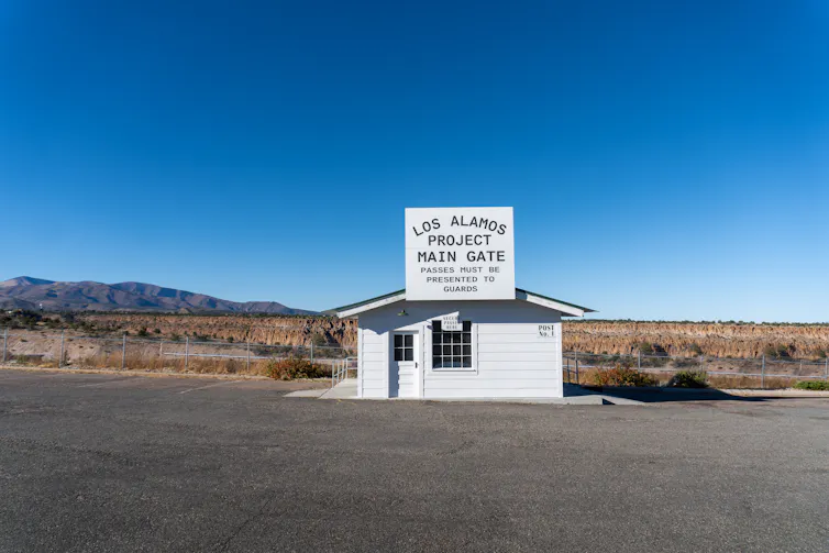 replica of the historic security gate at Manhattan Project National Historical Park.