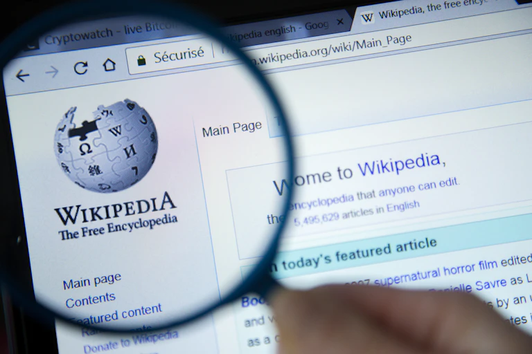 ancaman pemblokiran wikipedia