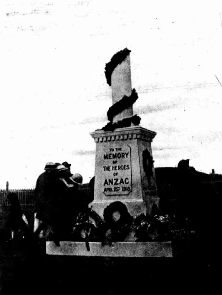 Black and white photo