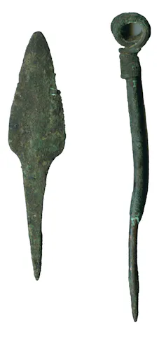 Two long thin objects from metal.