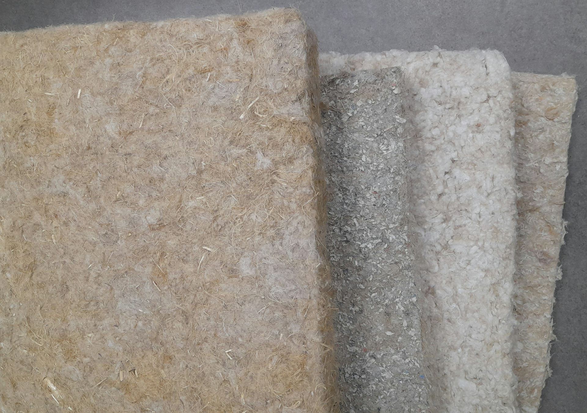 Panneaux de laines végétales.