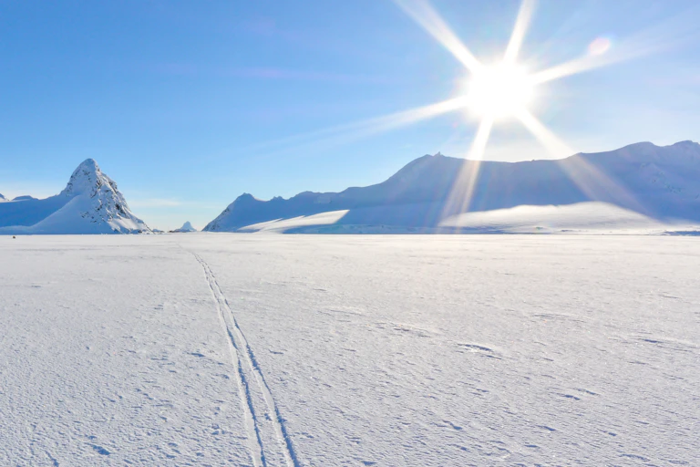 Antarctica interior, sunshine