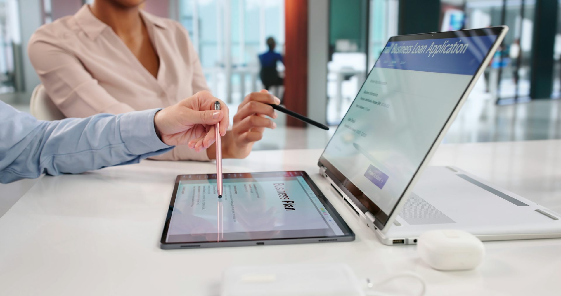 Overcoming the algorithmic gender bias in AI-driven personal finance