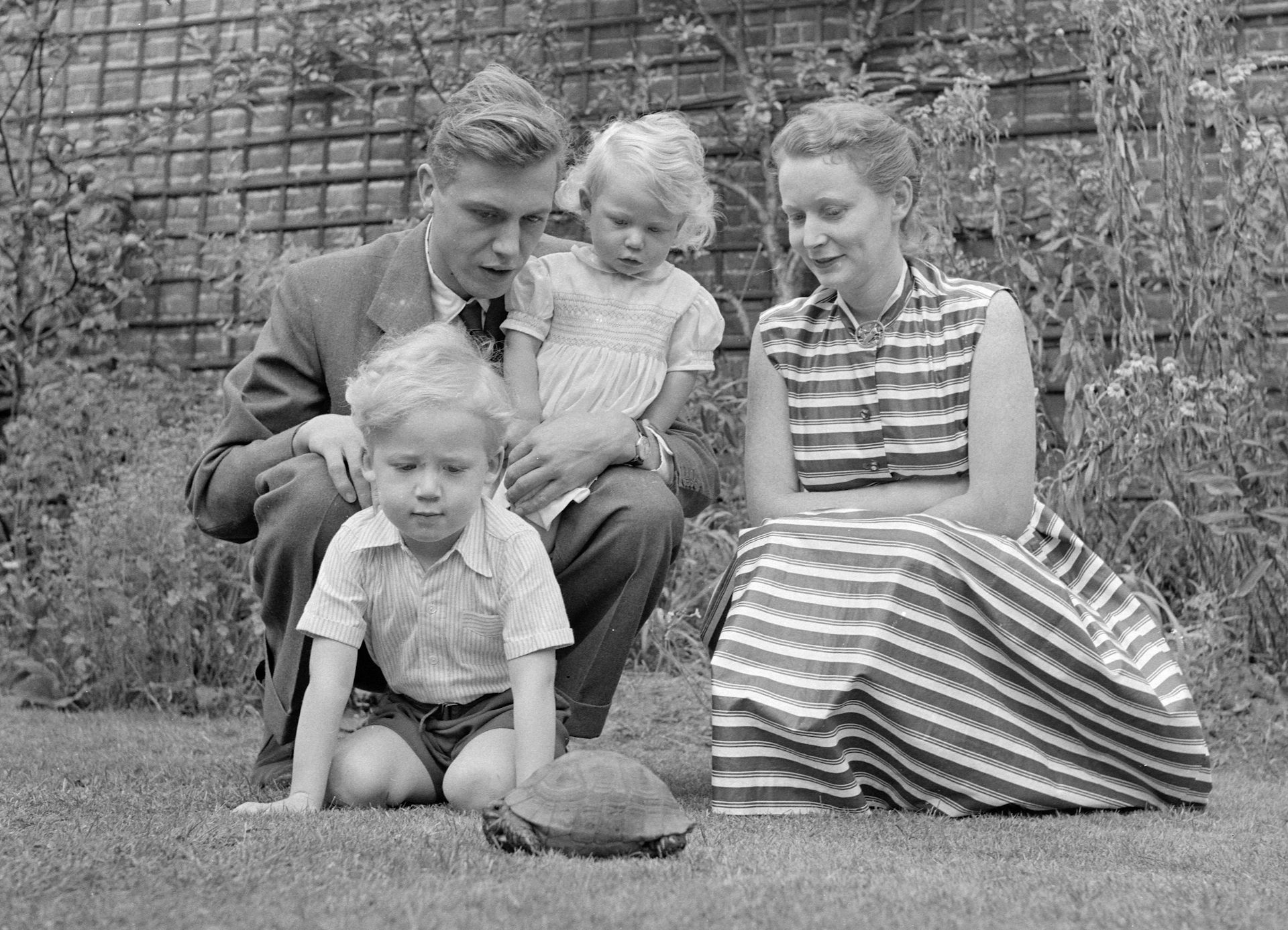 Attenborough, his wife Jane and his children Robert and Susan at home in Richmond with their pet tortoise