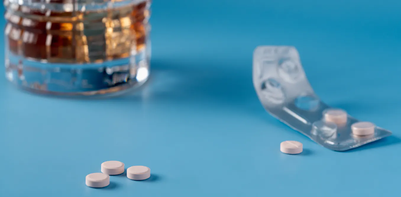 Pourquoi est-il déconseillé de boire de l’alcool quand on prend des médicaments ? Pourquoi est-il déconseillé de boire de l’alcool quand on prend des médicaments ?