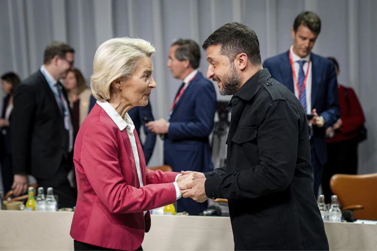 Ursula von der Leyen greets Volodymyr Zelensky at a meeting in Copenhagen.