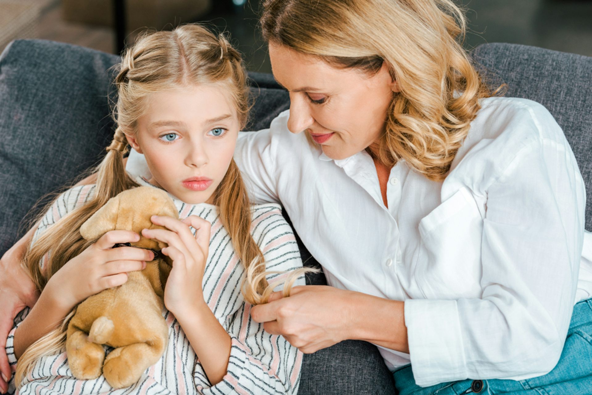 A mother talks to her concerned daughter.
