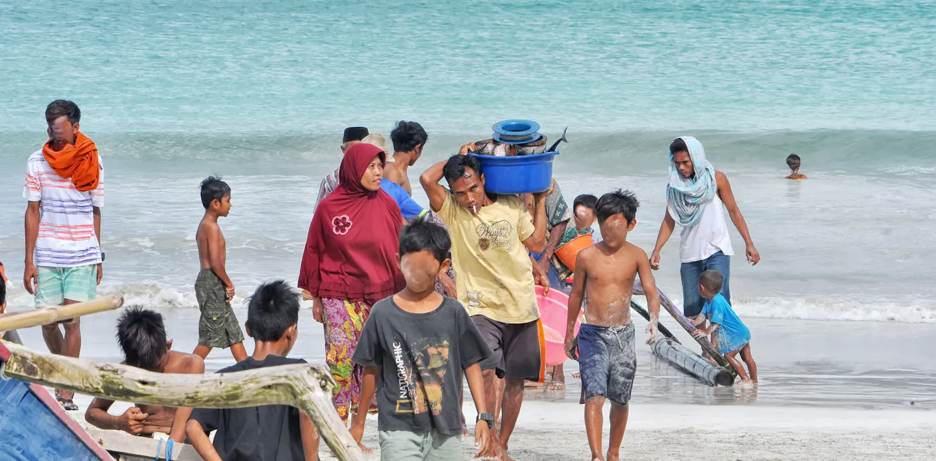 Resiliensi Pesisir: Antara Daya Juang dan Jerat Eksklusi Struktural Perempuan dan Pemuda