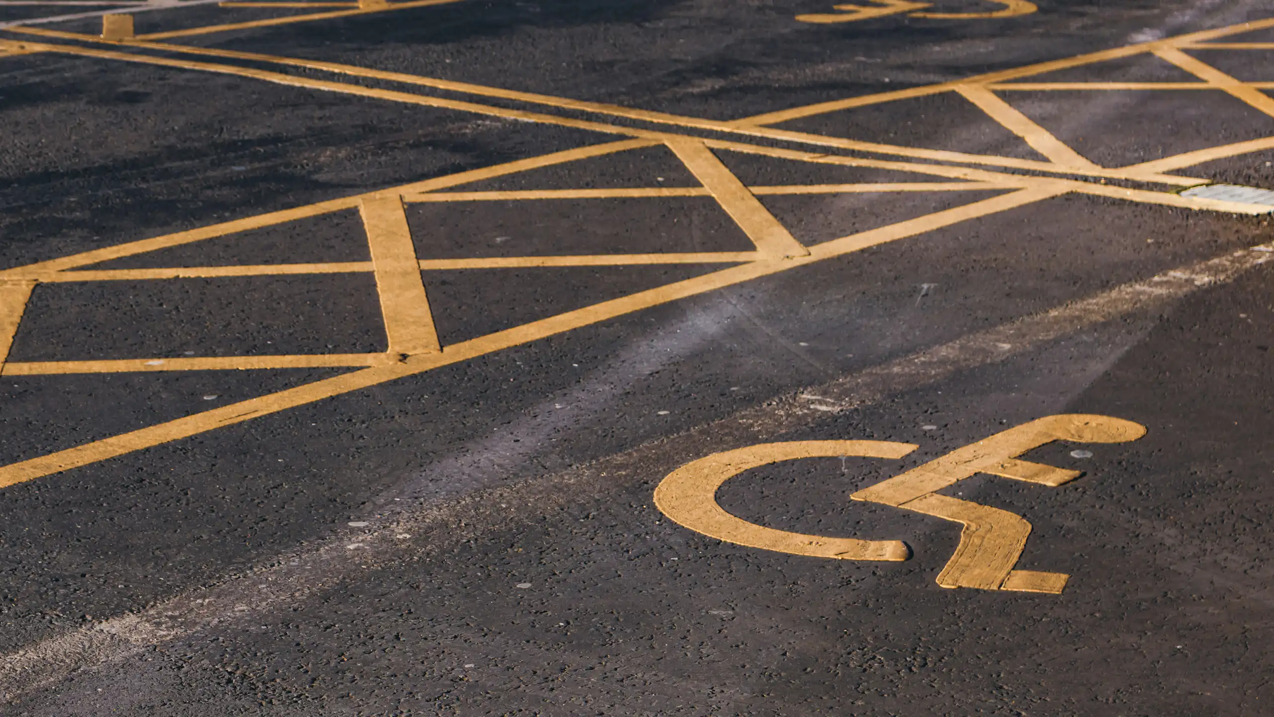 Une place de personnes handicapées