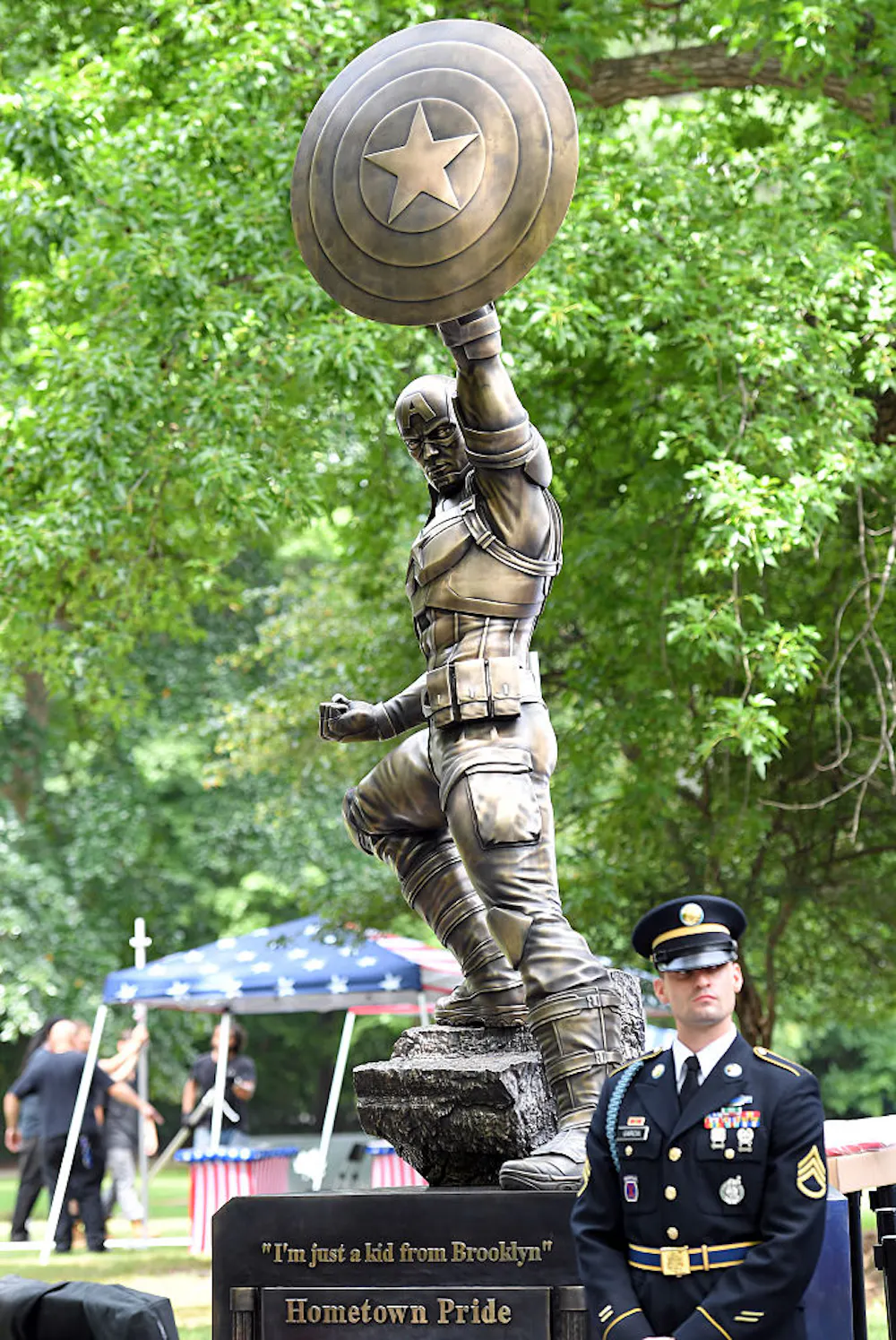 Statue Hoisting The 'King of Comics' finally gets his due as New York names a Lower ...