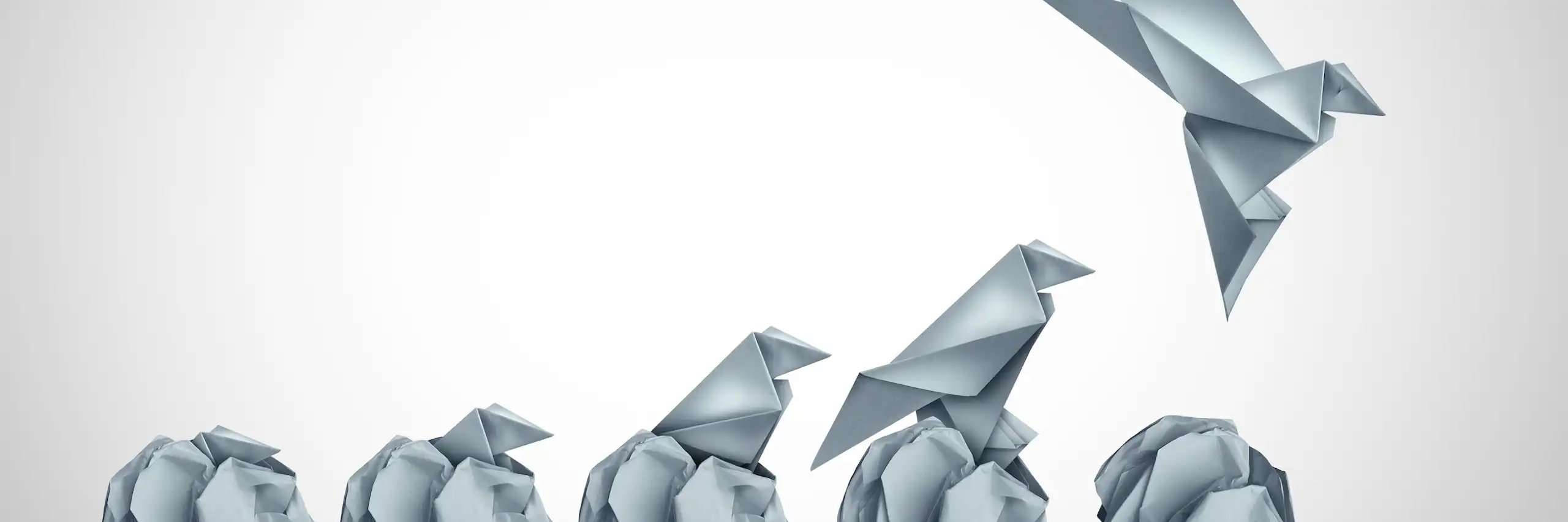 origami se formant à partir d'une boule de papier froissé