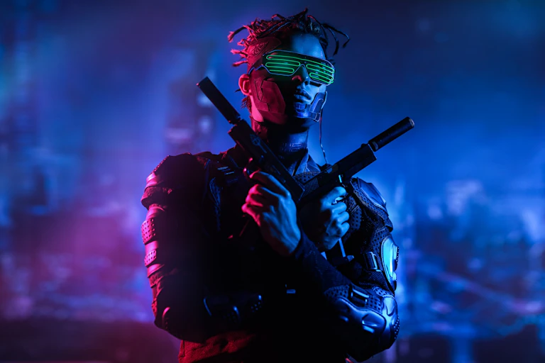 un guerrier cyberpunk