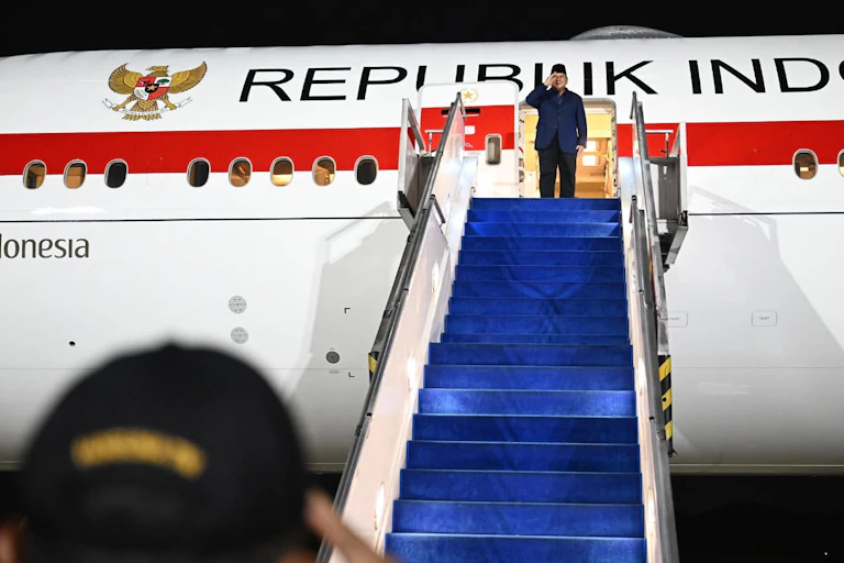 Dalam 15 bulan masa pemerintahannya, Prabowo telah melakukan 49 kunjungan ke 28 negara.