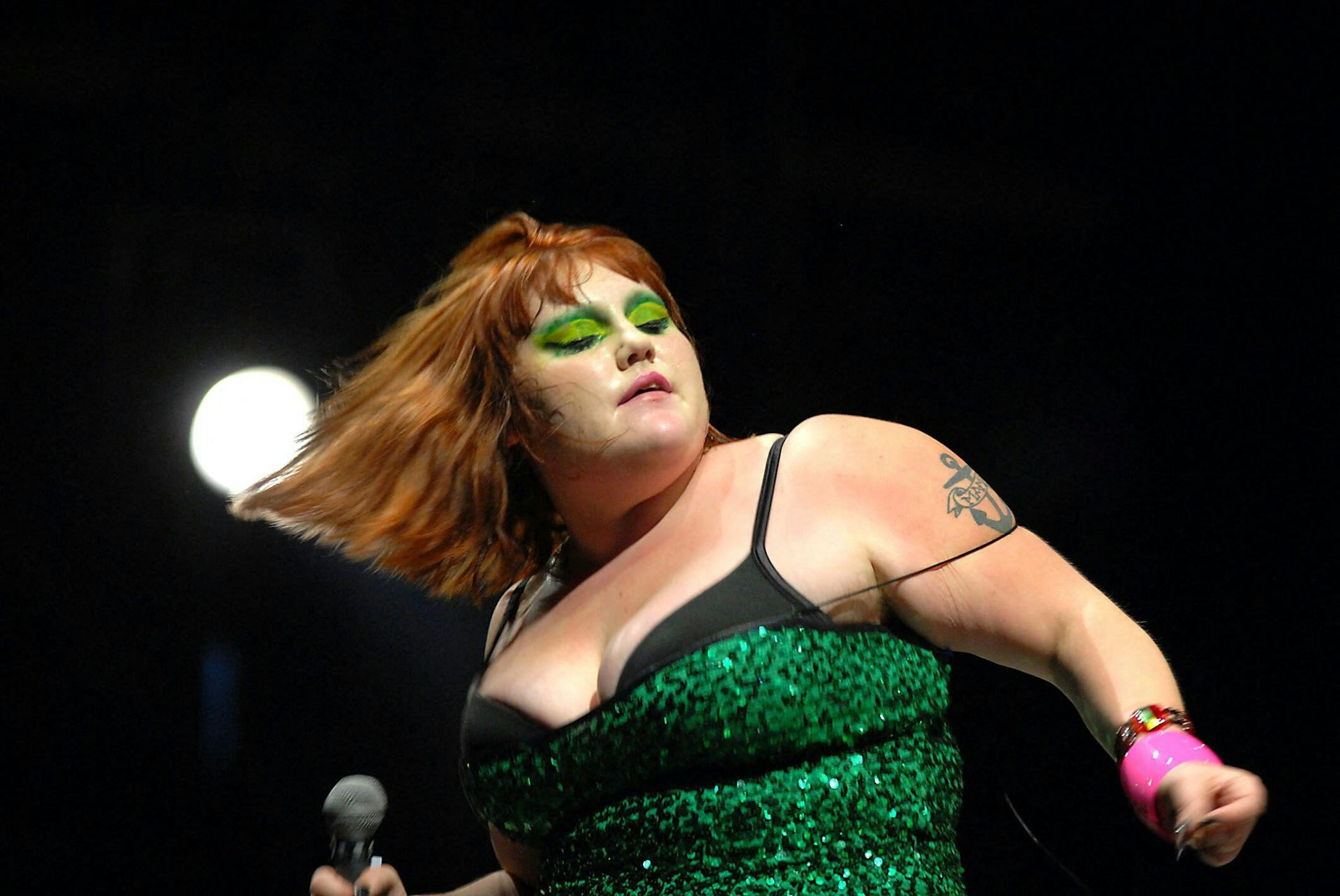 Indie sleaze: a brief fashion history, from messy rebellion to mainstream revival