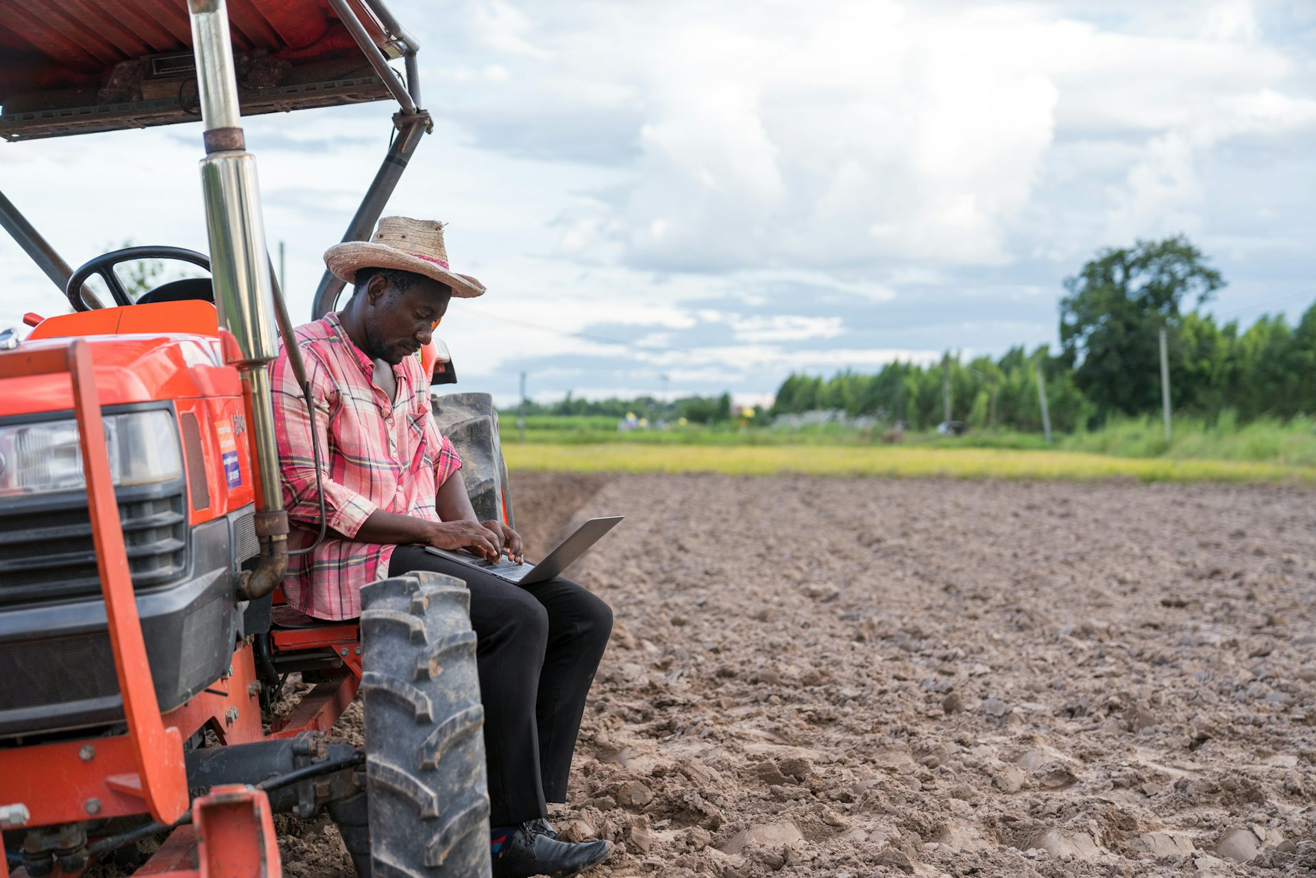 AI Promises Gains for Agriculture, Risks Excluding Smallholders