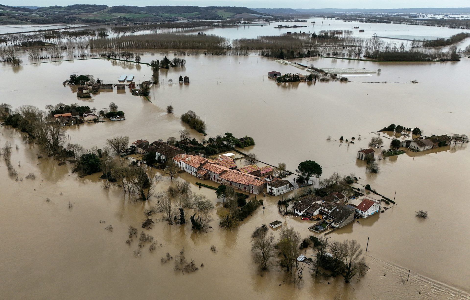 Vue aérienne de la ville inondée