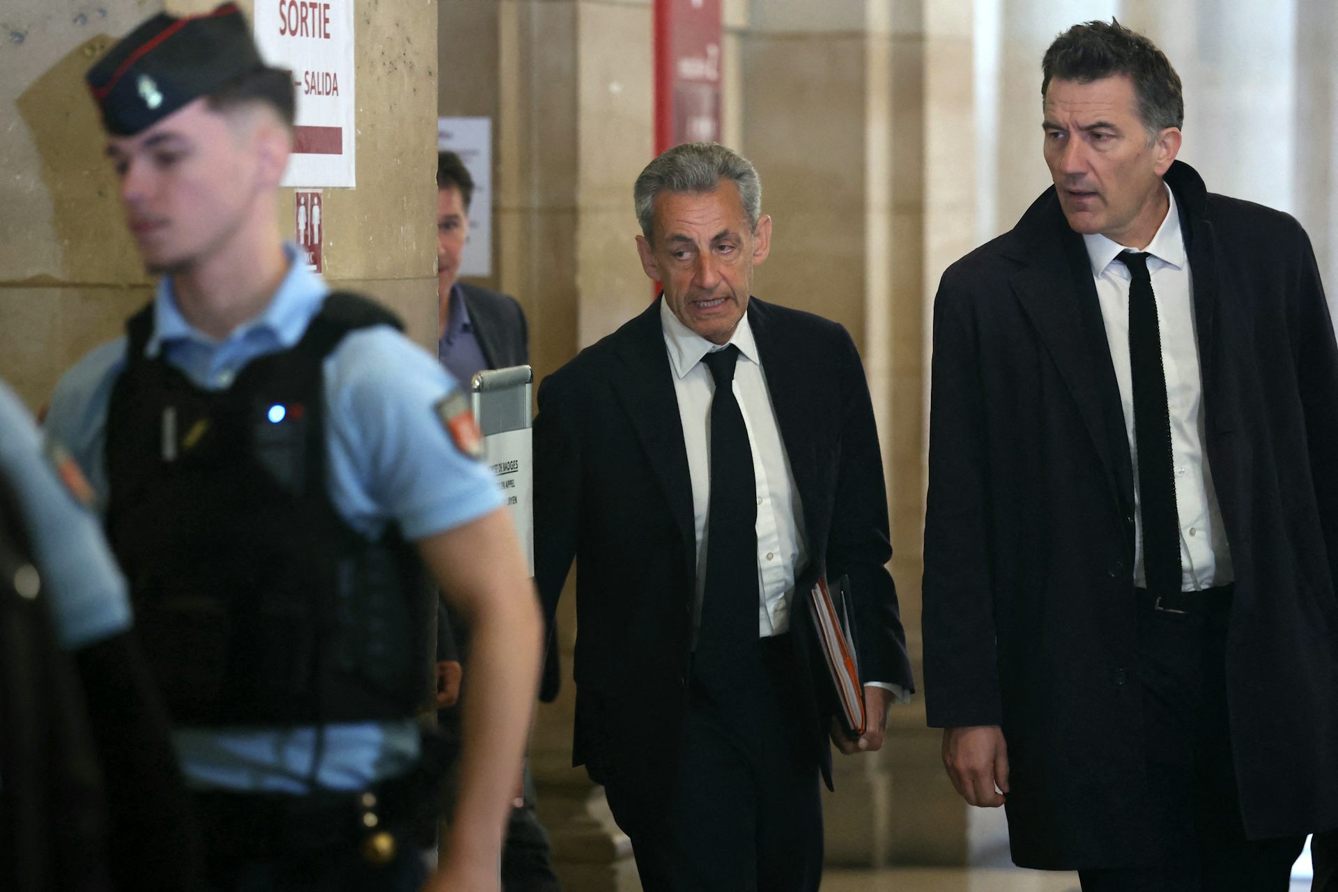 Nicolas Sarkozy, à son arrivée au Palais de justice de Paris, le 11 mai 2026.
