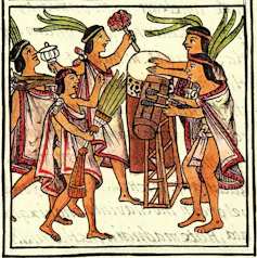 Francisco de Vitoria y el dominio colonial en América 2 Imagen en color de diferentes personas tocando diferentes instrumentos de percusión.