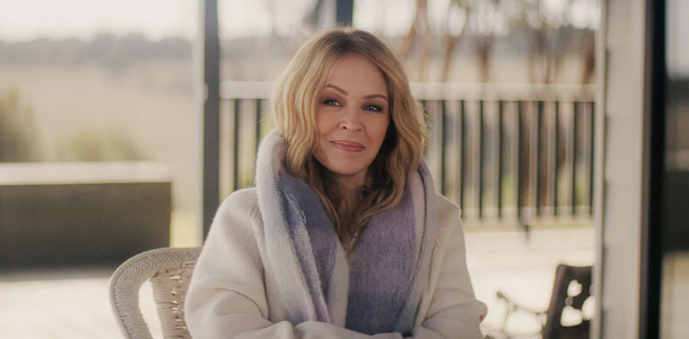 Netflix Dokumenter Kylie Minogue: Perjalanan dari Kritik Pedas Menuju Ikon Pop Global