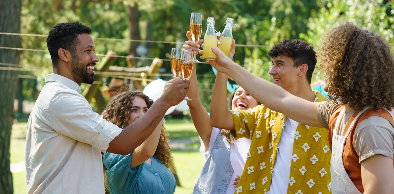 EduWireDaily — How ‘zebra striping’ on a night out can help you drink less – and potentially avoid a hangover