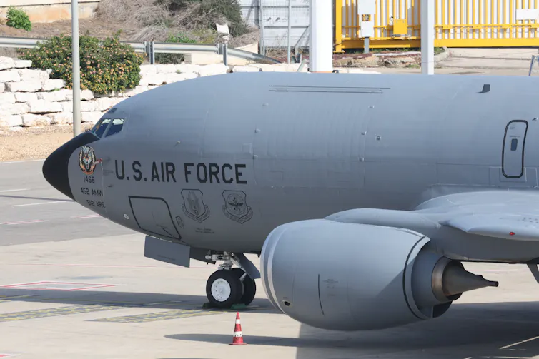 a US air force plane