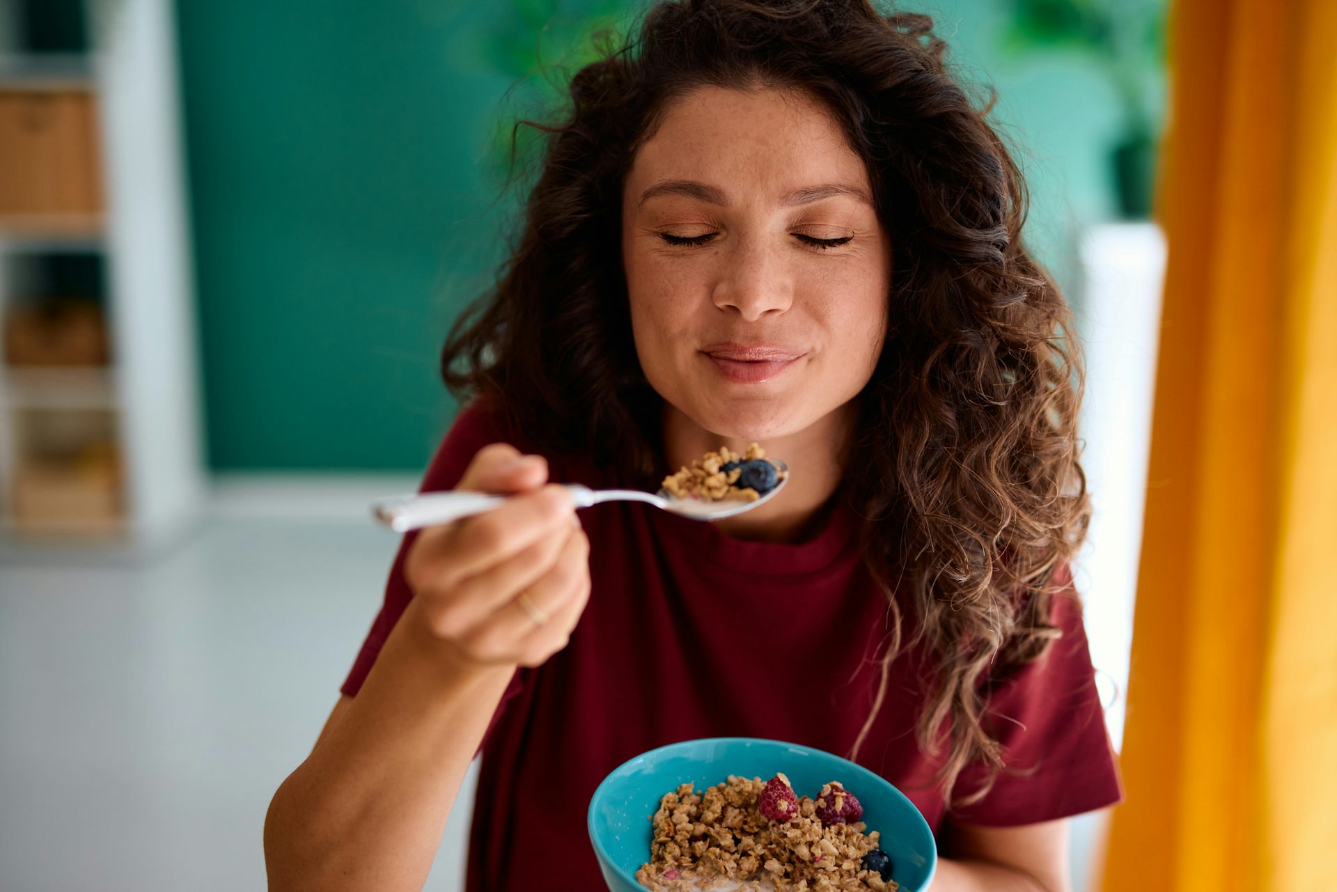 What is ‘clean eating’ and how can it affect wellbeing?