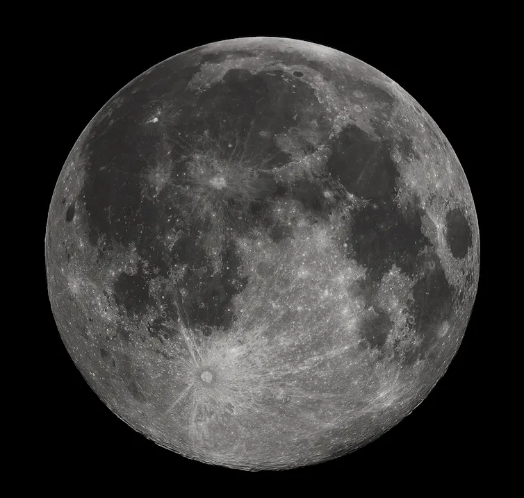 De Svalbard a la Luna: ¿Construiremos la próxima bóveda más allá de la Tierra? 2 Foto de la luna llena tomada el 22 de octubre de 2010 desde Madison, Alabama, EE.UU.