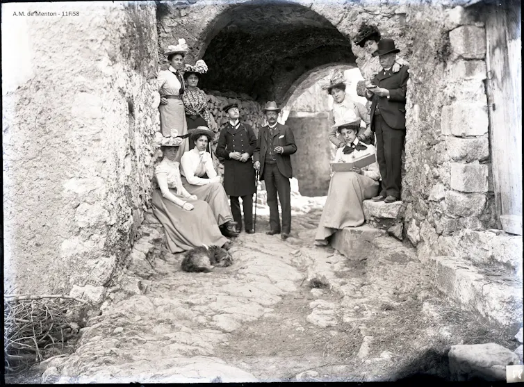 Victorians known as burnout ‘overwork’ – and so they cured it via holidaying in France 2 Victorian tourists holidaying at Menton.