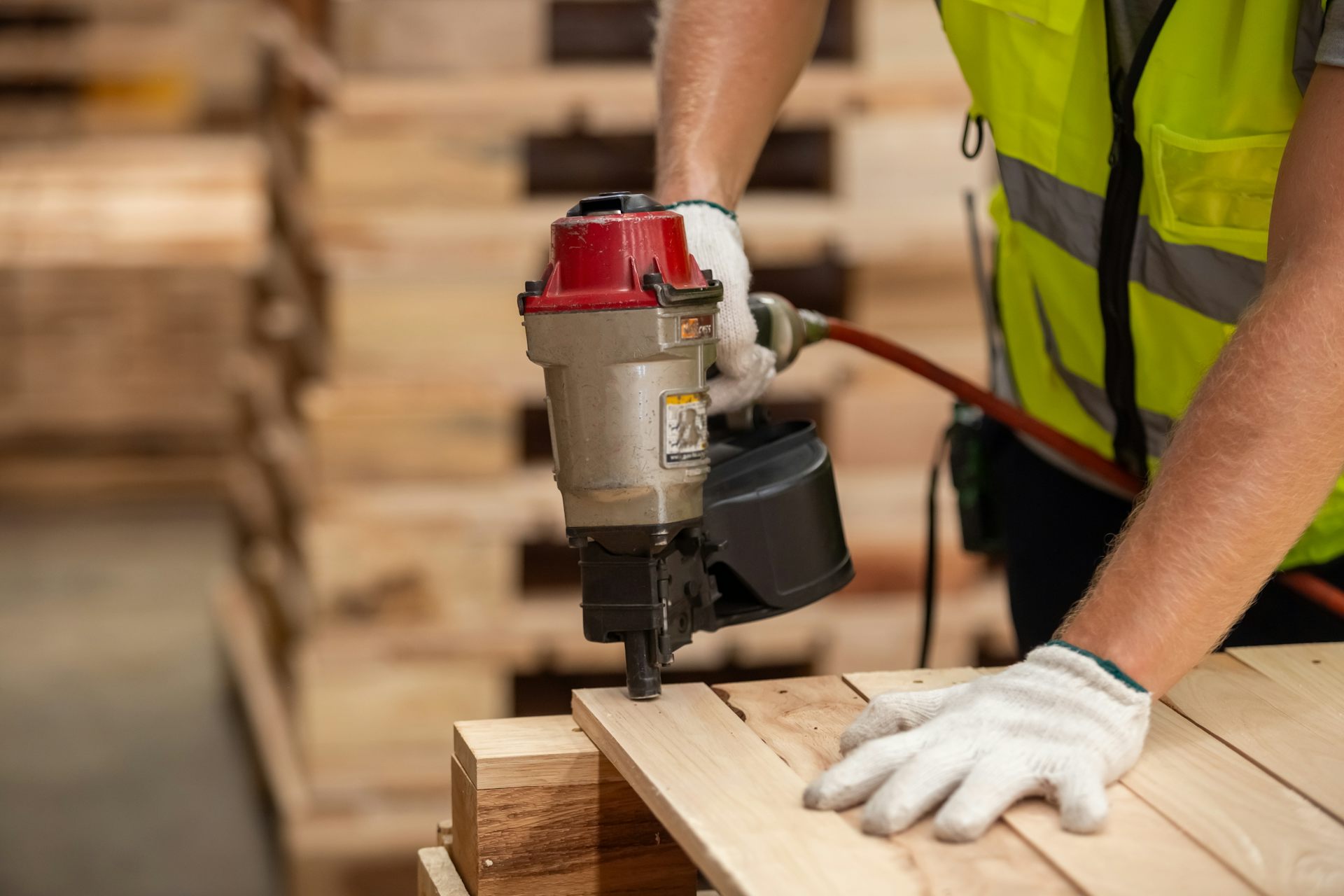 L’impact invisible des outils de chantier sur la santé des travailleurs