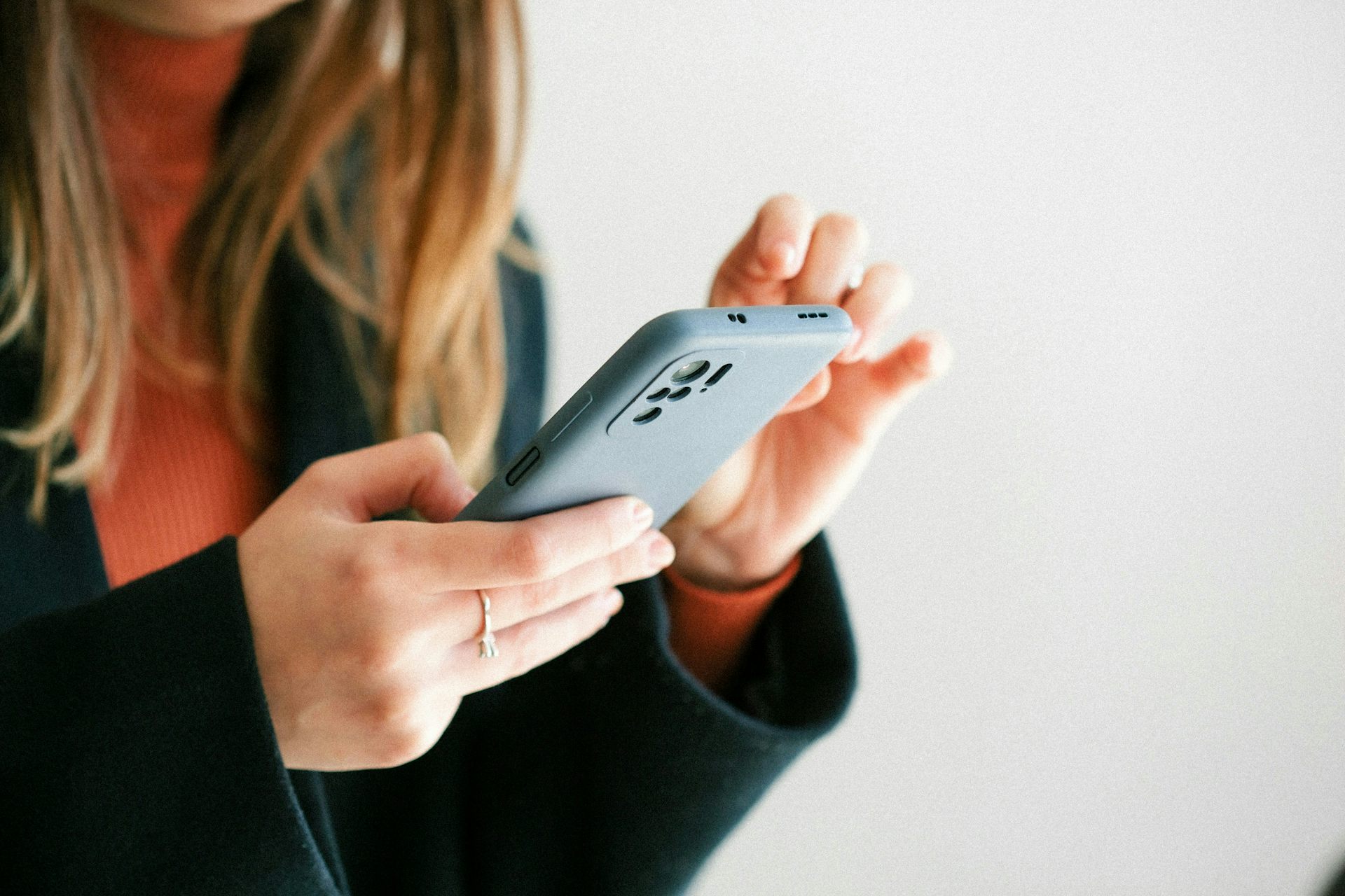 Plutarch’s ancient advice for how to be happier online