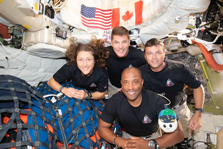 Artemis II crew