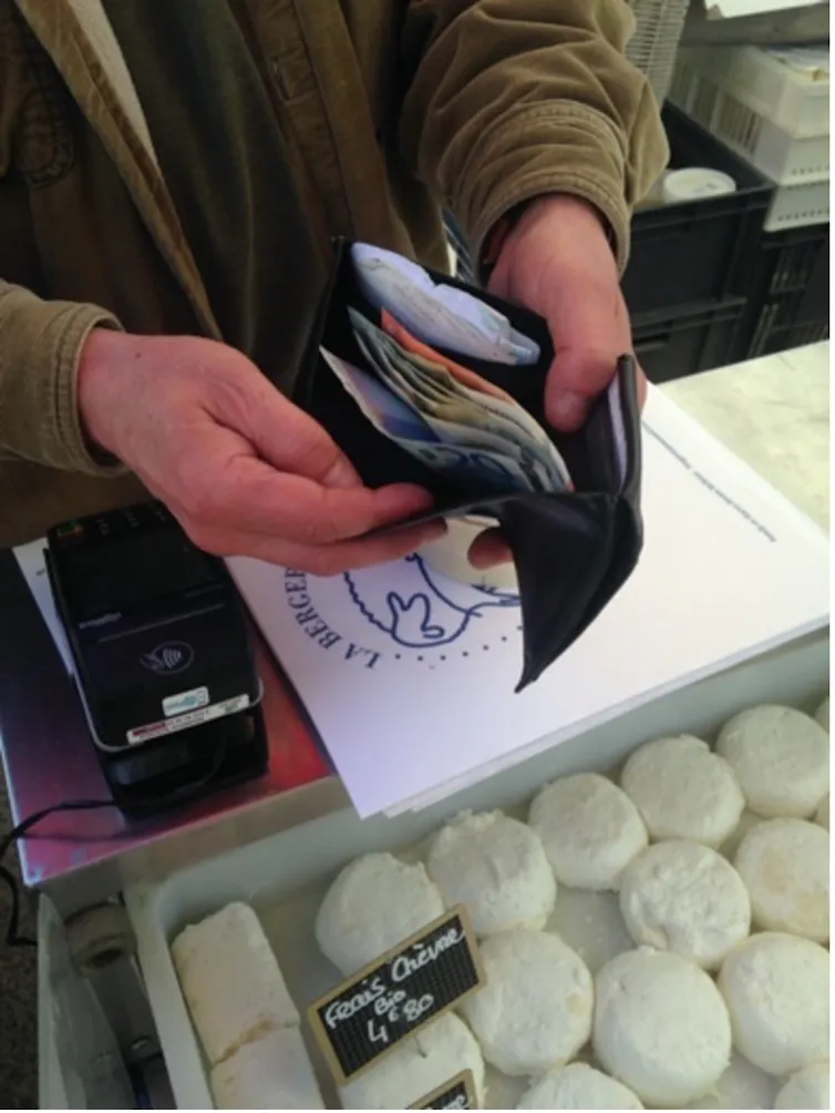 Your service provider juggles between credit cards, money and meal vouchers to fulfill you and maintain their monetary margin 4 file 20260618 57 sghrto.jpg?ixlib=rb 4.1