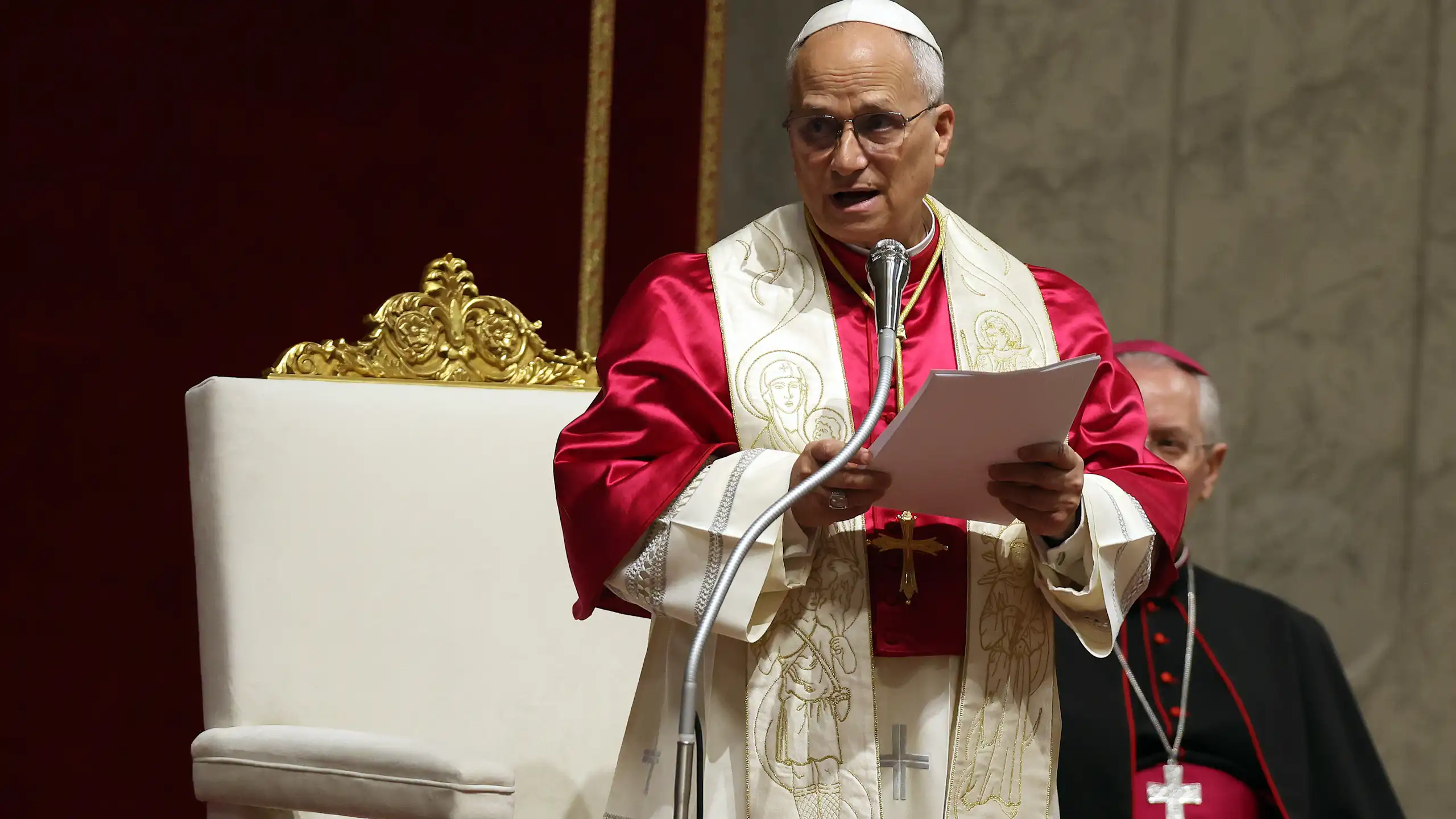 Picture of Pope Leo XIV preaching.
